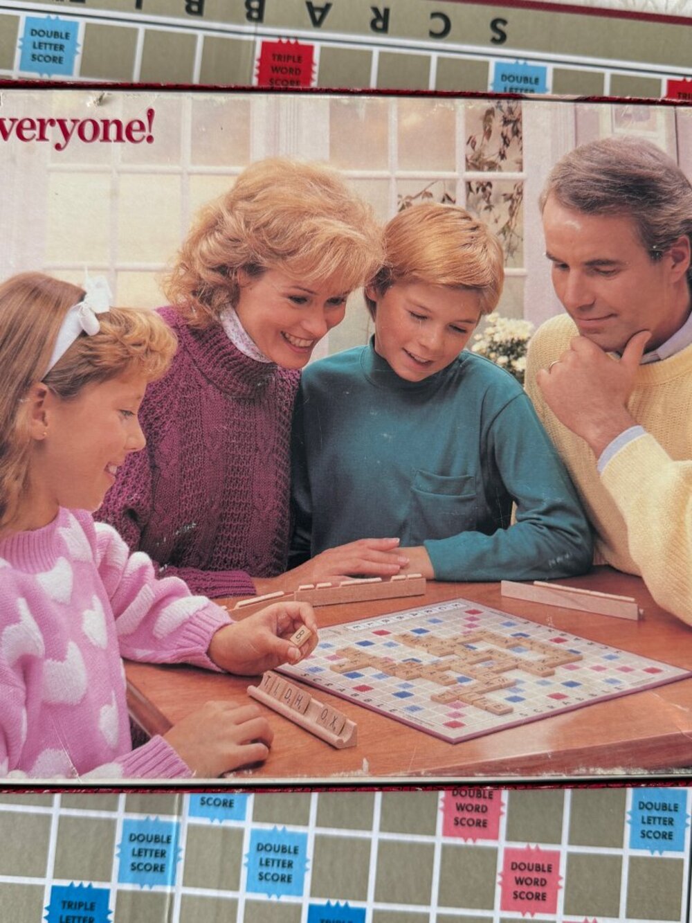1982 Milton Bradley USA Scrabble crossword game - Picture 6 of 7